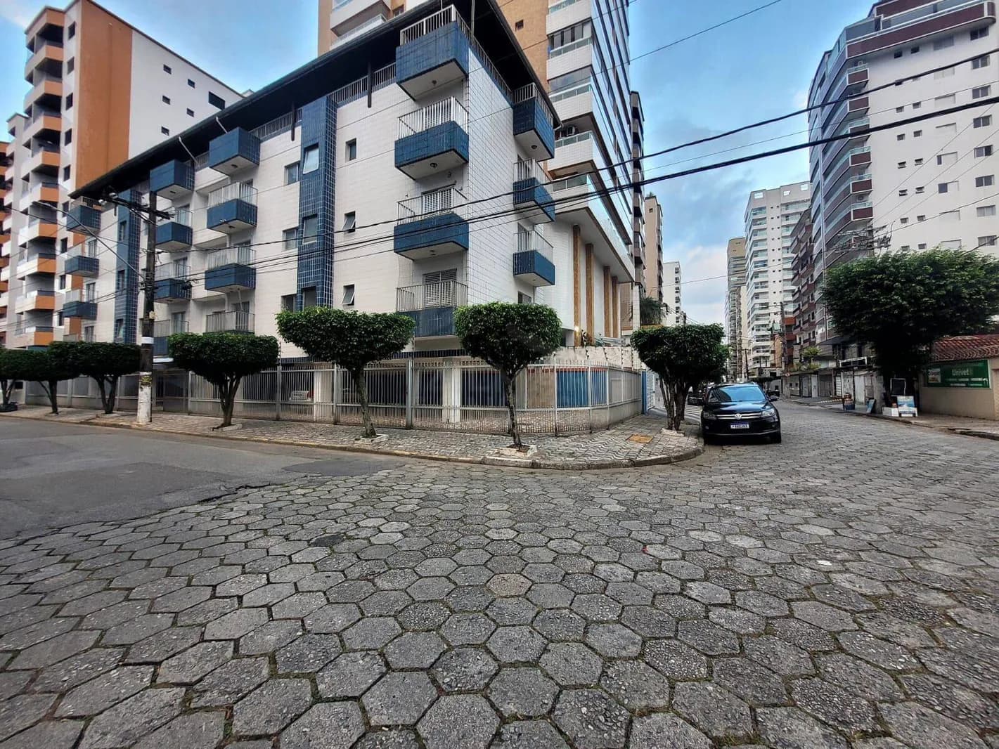 01 dormitório - Semi mobiliado - Ocian - Apartamento em Ocian SP