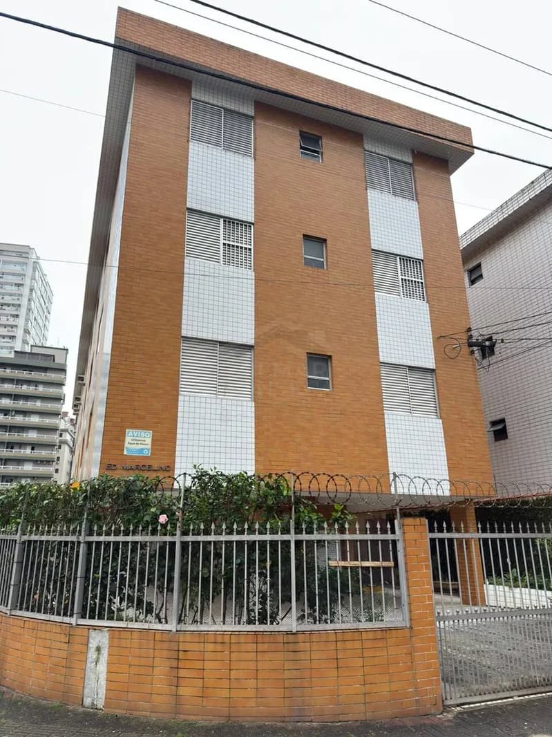 APARTAMENTO A 300M DA PRAIA NA GUILHERMINA - Apartamento em Guilhermina SP