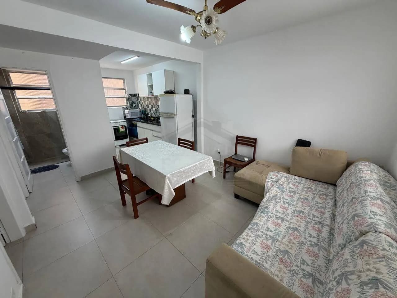 Apto Mobiliado com 2 Dormitórios na Esquina da Costa e Silva - Apartamento em Boqueirão SP