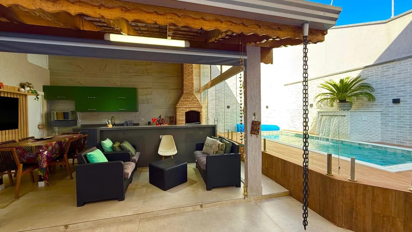 Casa de cinema no Jd. Matilde com 3 dormitórios mobiliada e decorada, confira - Apartamento em Canto do Forte SP