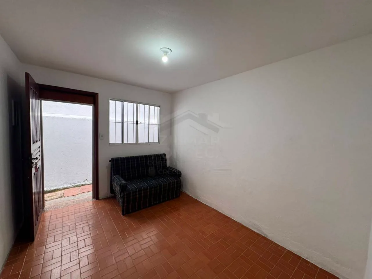 Casa de condomínio com 01 dormitório! - Apartamento em Guilhermina SP