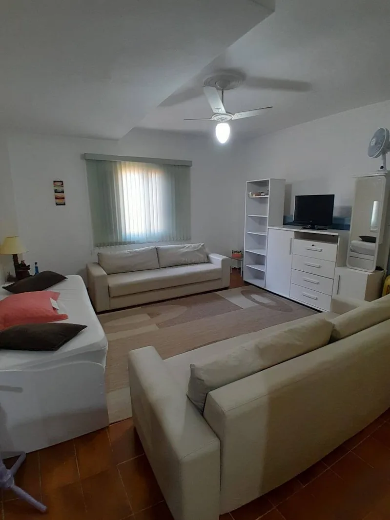 Kitnet ampla e bem localizada! - Studio em Caiçara SP