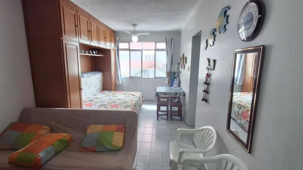 Kitnet com ELEVADOR - Apenas 230 metros do mar! Boqueirão! - Studio em Boqueirão SP