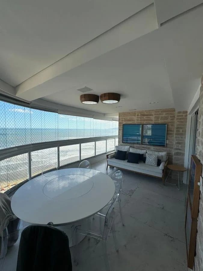 Lindo apartamento frente mar - Apartamento em Canto do Forte SP